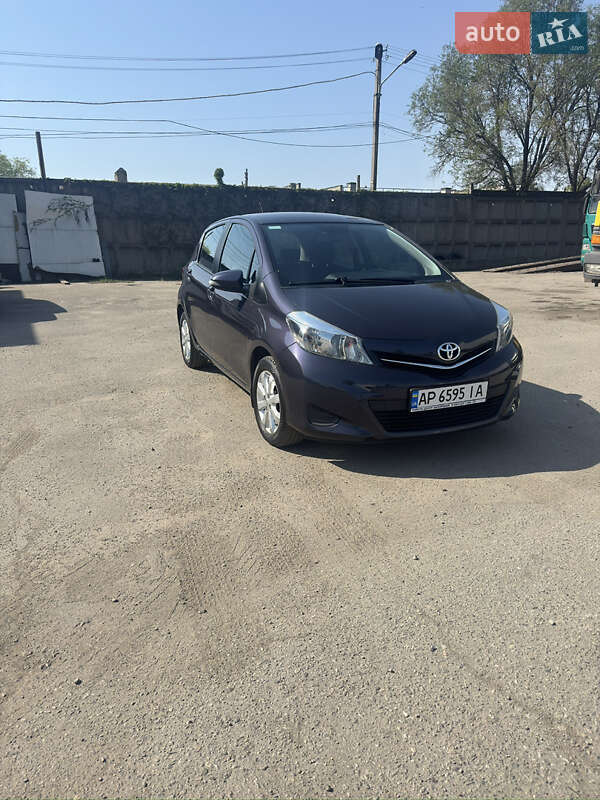Toyota Yaris (2012)
