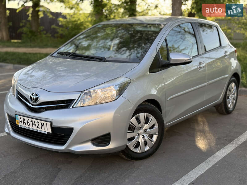 Toyota Yaris (2012)