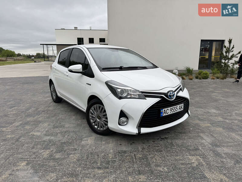 Toyota Yaris (2015)
