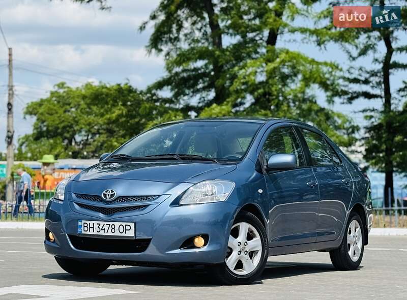 Toyota Yaris (2007)