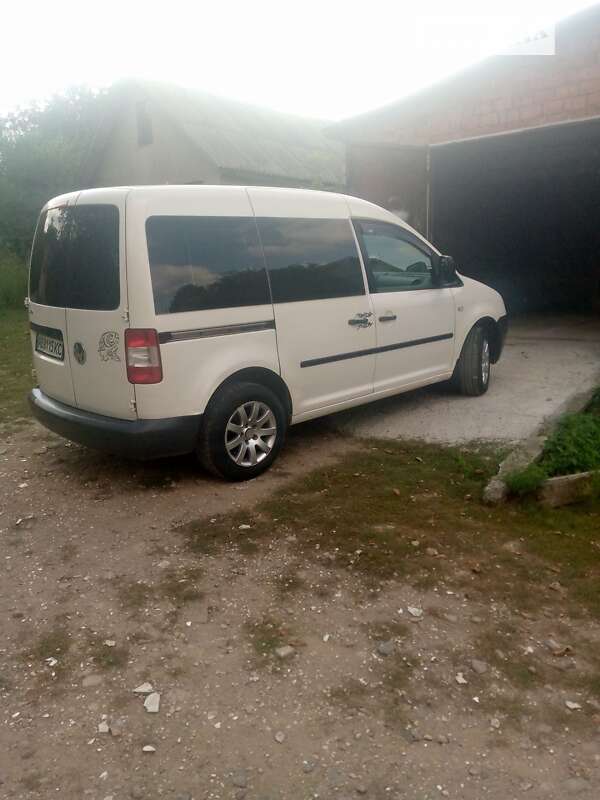 Volkswagen Caddy (2006)