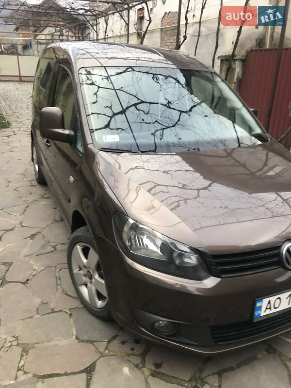 Volkswagen Caddy (2012)