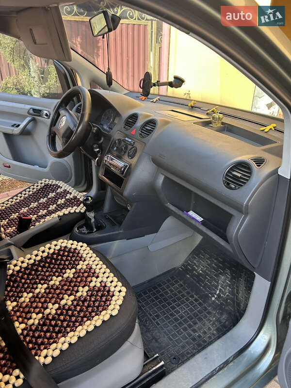 Volkswagen Caddy (2005)