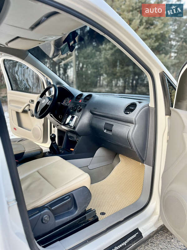 Volkswagen Caddy (2006)