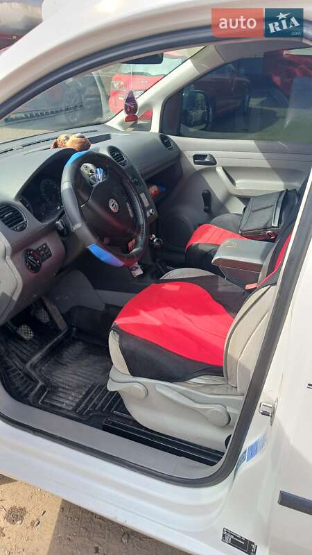 Volkswagen Caddy (2006)