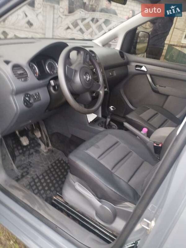 Volkswagen Caddy (2011)