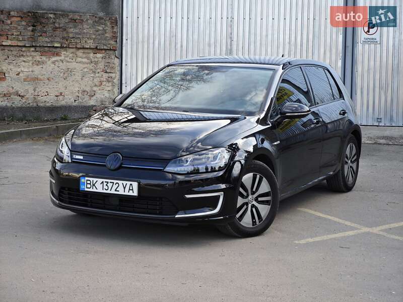 Volkswagen E-golf (2015)