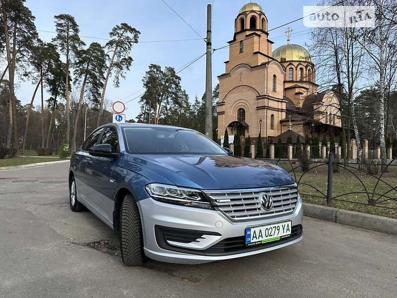 Volkswagen E-lavida (2019)
