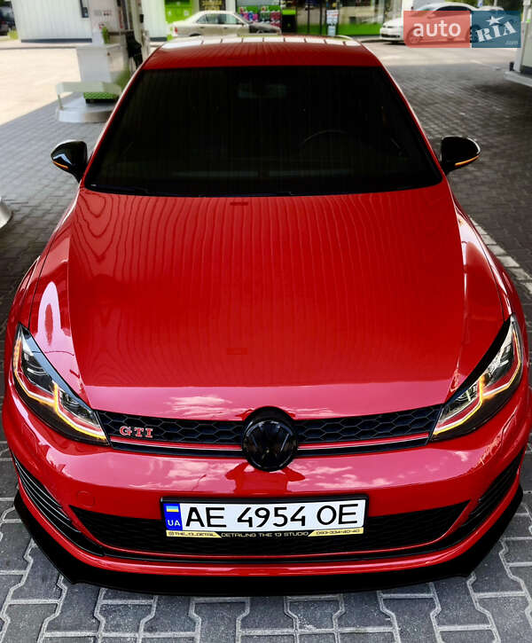 Volkswagen Golf gti (2016)