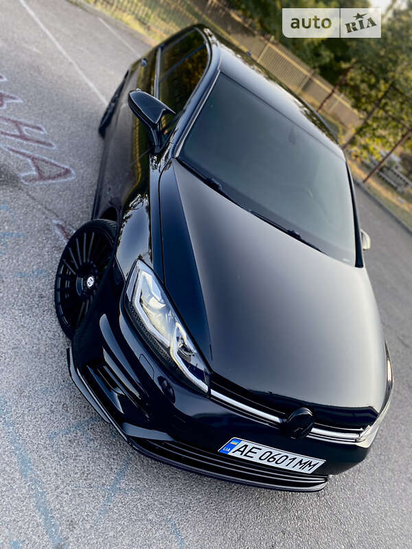 Volkswagen Golf r (2015)
