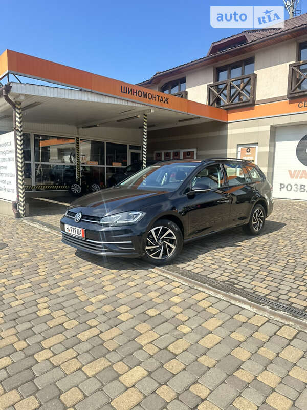 Volkswagen Golf (2018)