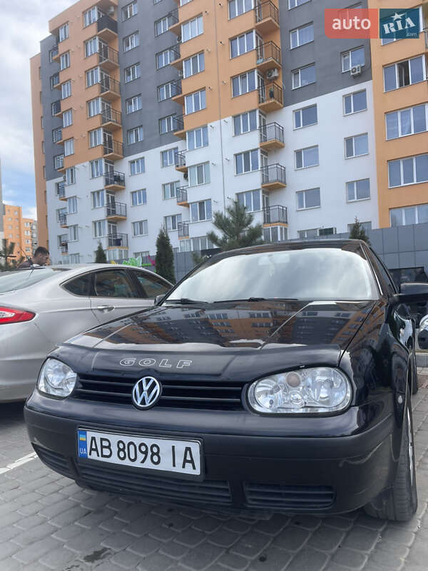 Volkswagen Golf (2002)
