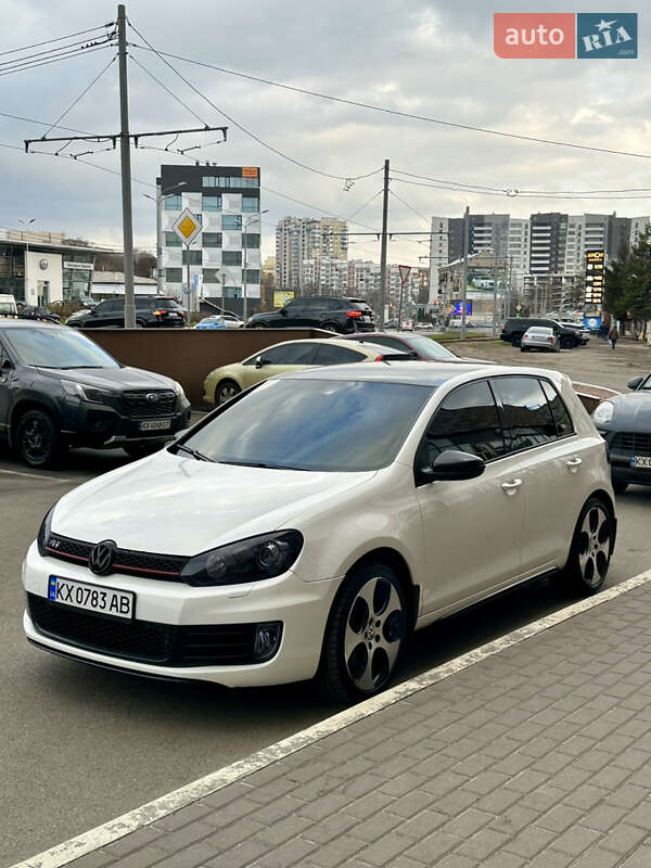 Volkswagen Golf (2010)
