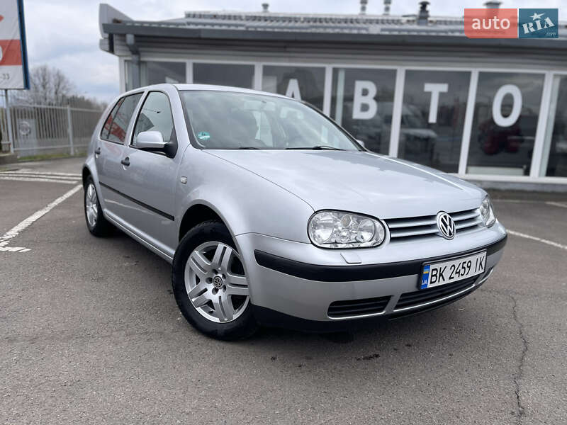 Volkswagen Golf (2001)