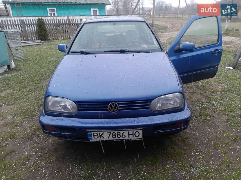 Volkswagen Golf (1996)
