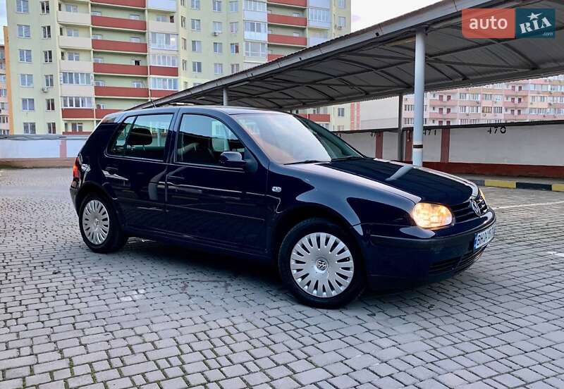 Volkswagen Golf (2001)