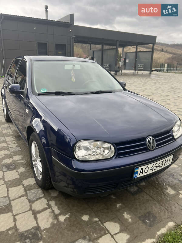 Volkswagen Golf (2001)