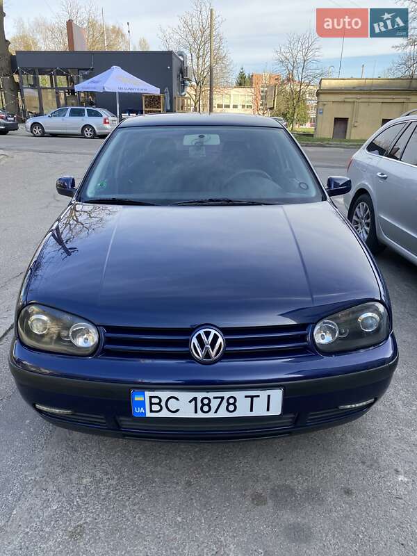 Volkswagen Golf (2001)