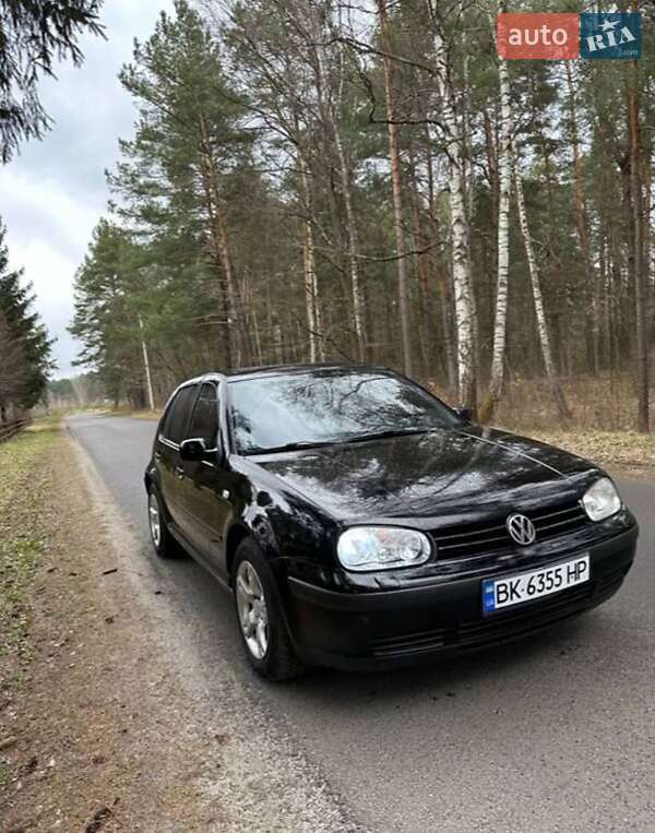 Volkswagen Golf (2001)