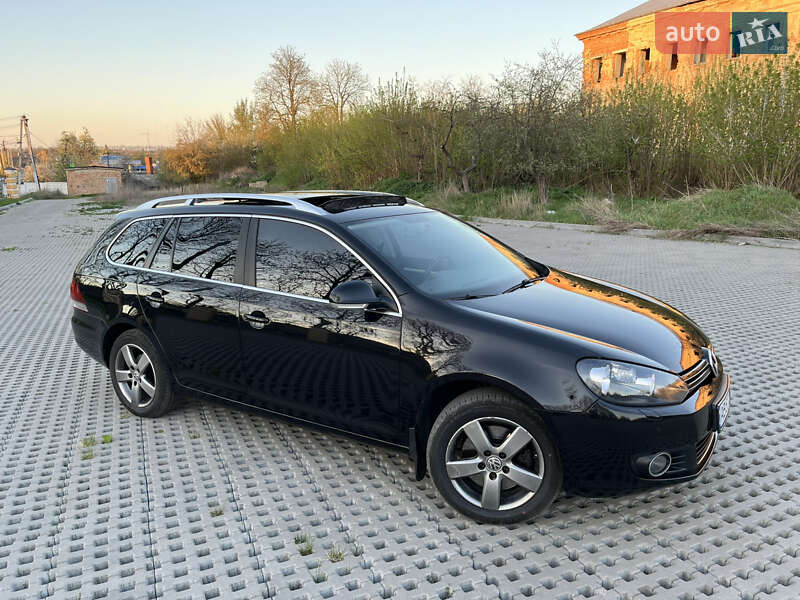 Volkswagen Golf (2012)