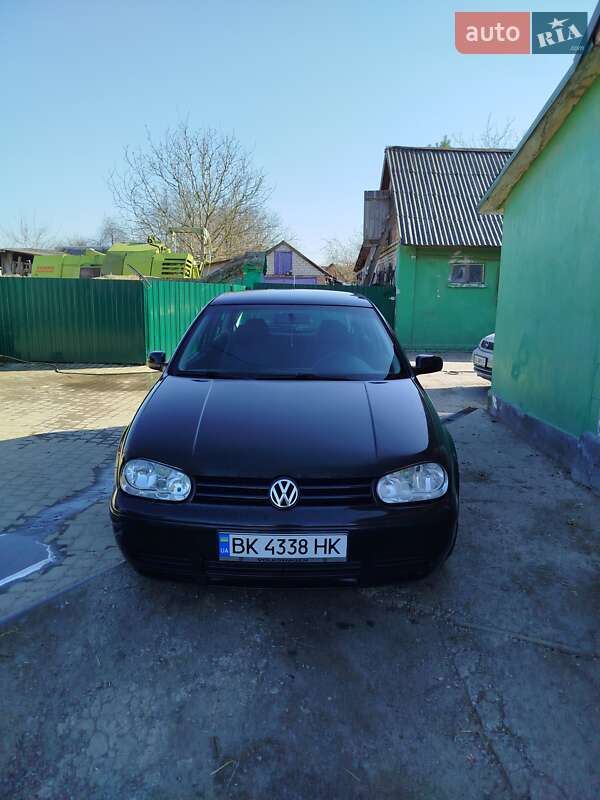 Volkswagen Golf (1999)