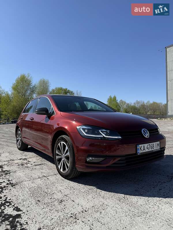 Volkswagen Golf (2020)
