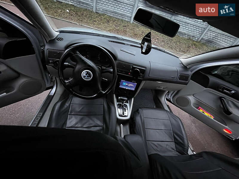 Volkswagen Golf (2001)