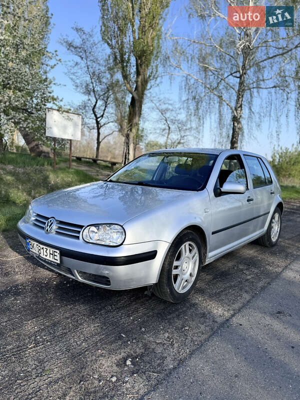 Volkswagen Golf (2000)