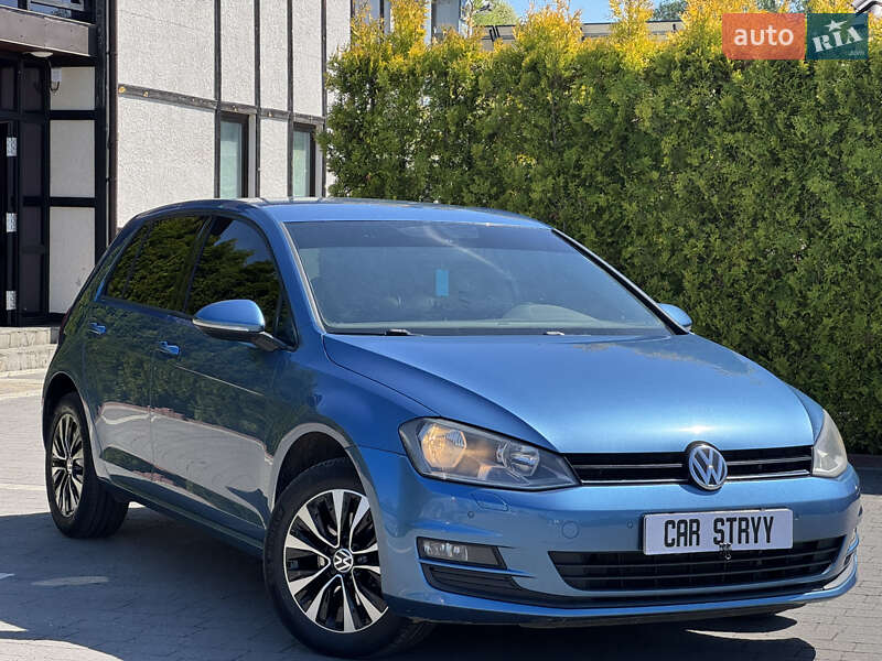 Volkswagen Golf (2013)