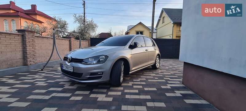 Volkswagen Golf (2013)