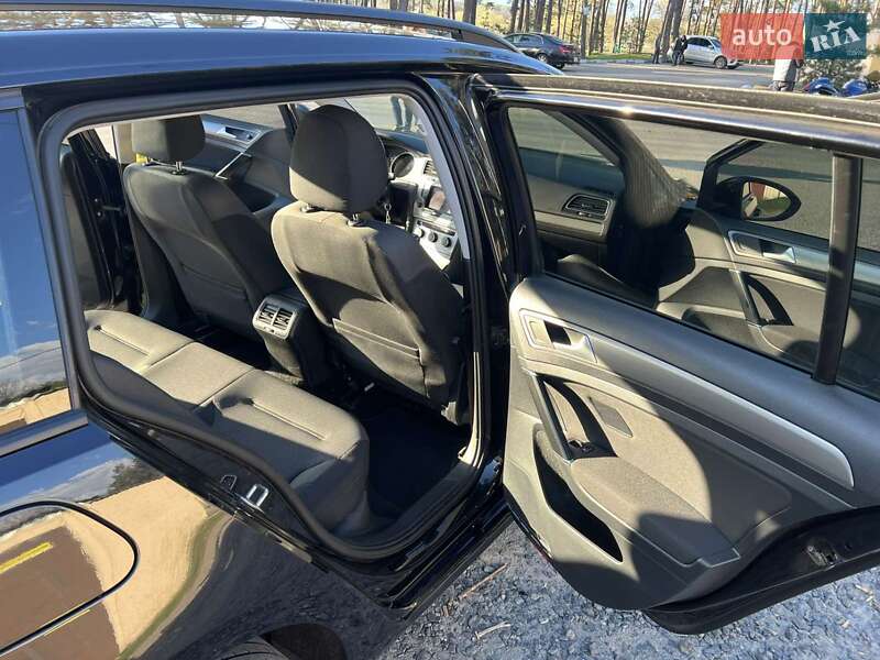 Volkswagen Golf (2014)