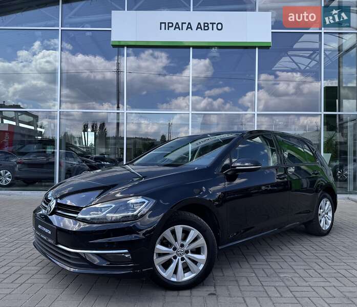 Volkswagen Golf (2019)