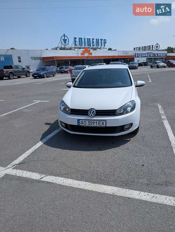 Volkswagen Golf (2012)