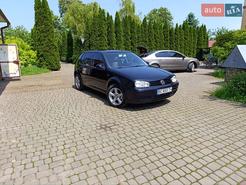 Volkswagen Golf (2002)