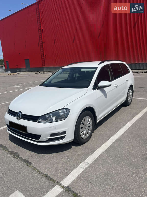 Volkswagen Golf (2016)
