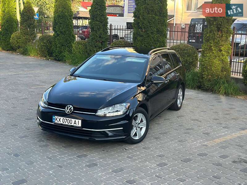 Volkswagen Golf (2019)