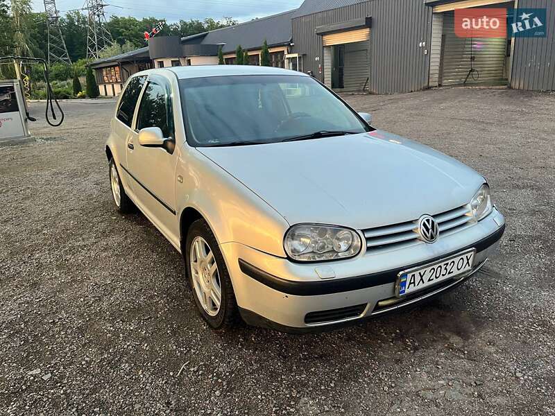 Volkswagen Golf (1998)