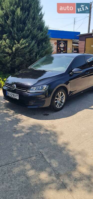 Volkswagen Golf (2017)