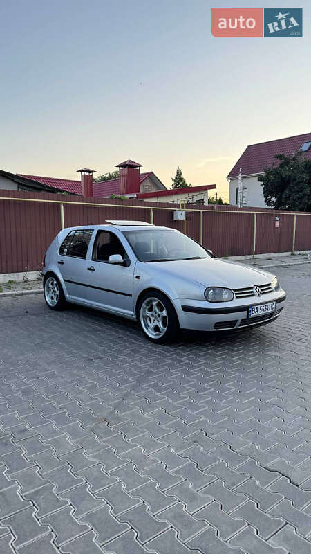 Volkswagen Golf (1999)