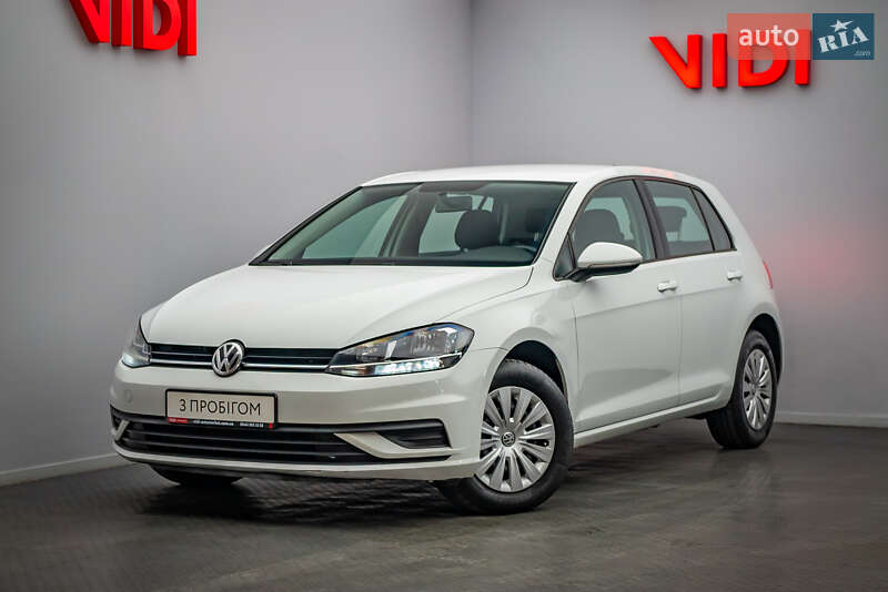 Volkswagen Golf (2020)