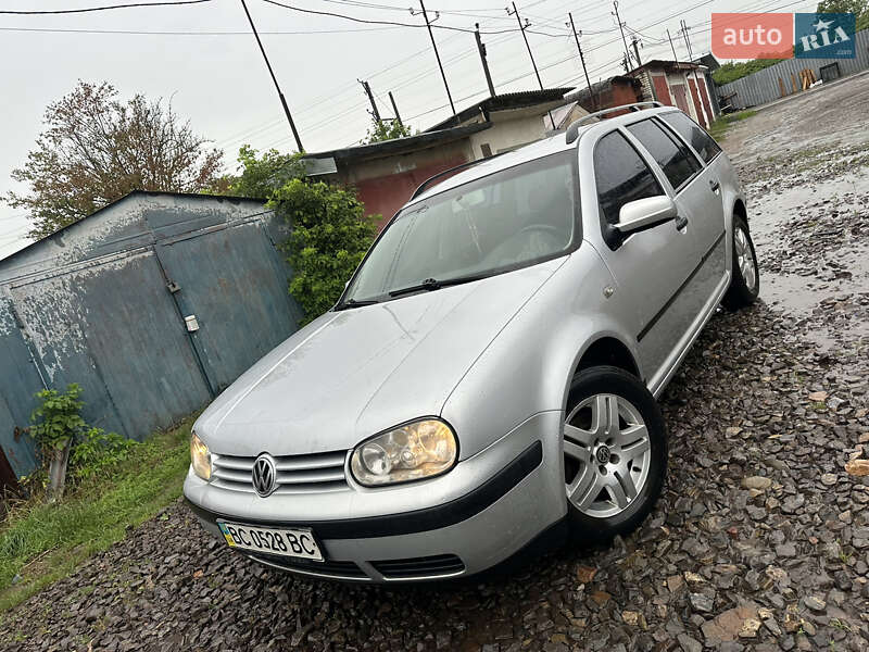 Volkswagen Golf (2003)