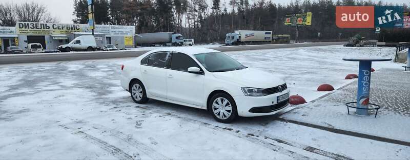 Volkswagen Jetta (2013)