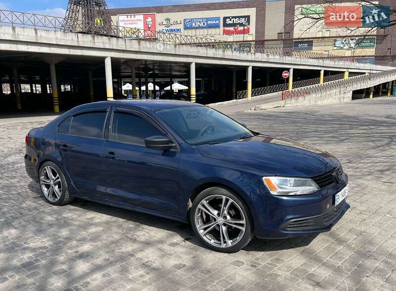 Volkswagen Jetta (2013)