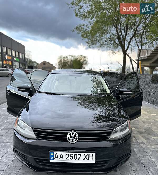 Volkswagen Jetta (2010)
