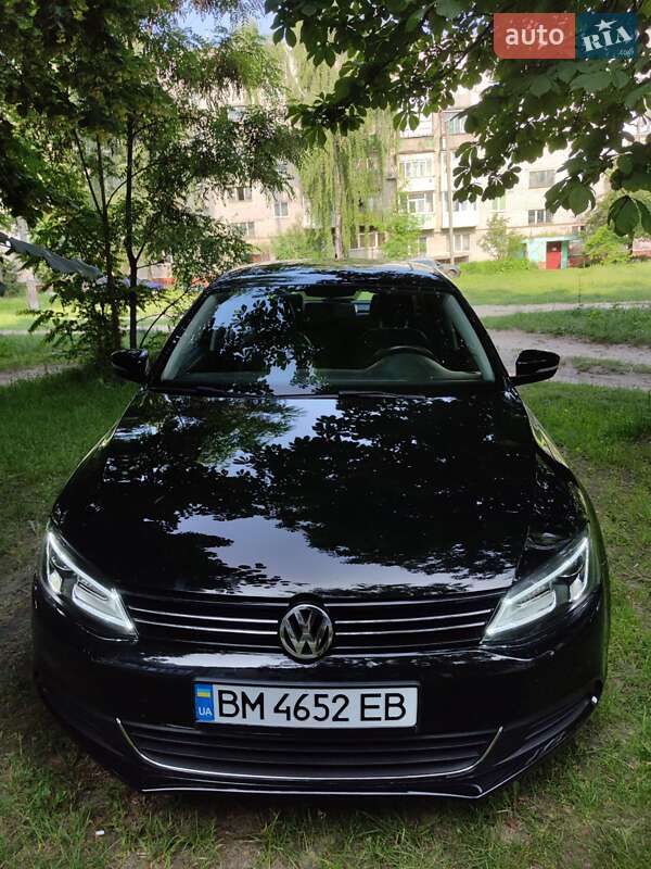 Volkswagen Jetta (2013)