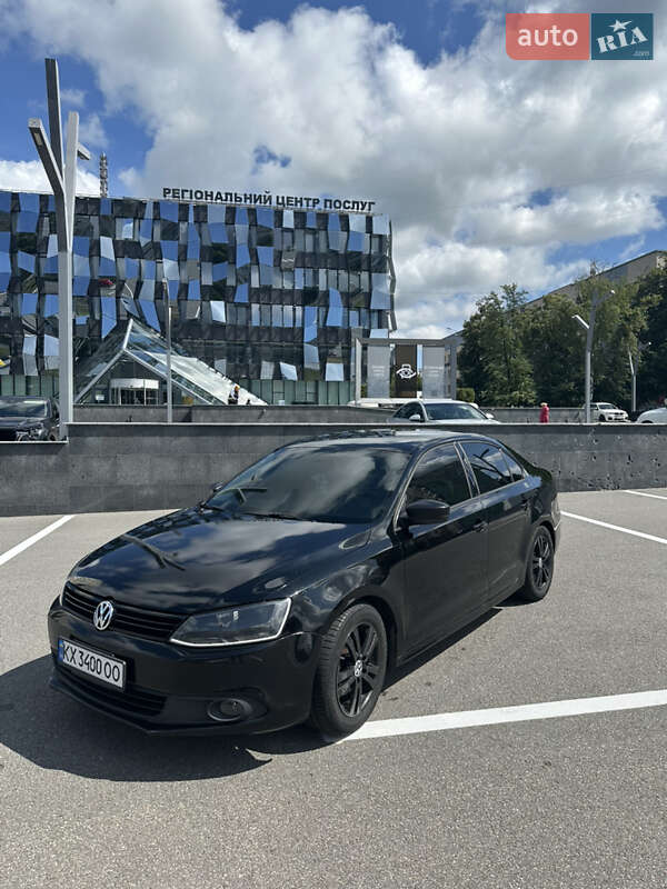 Volkswagen Jetta (2013)