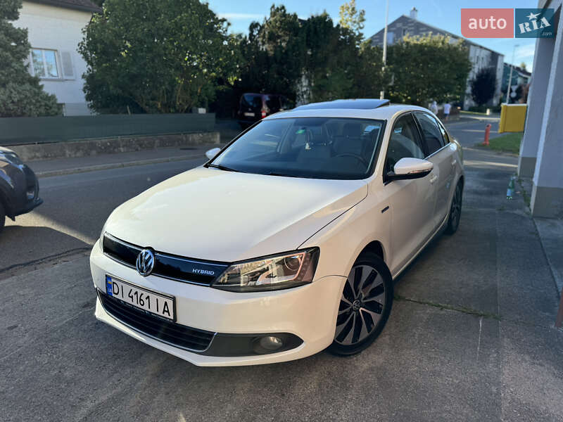 Volkswagen Jetta (2013)