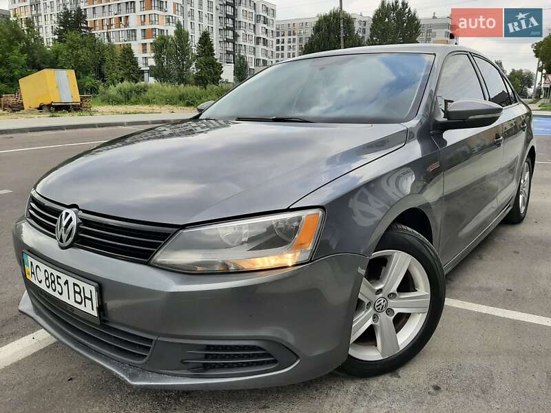 Volkswagen Jetta (2014)
