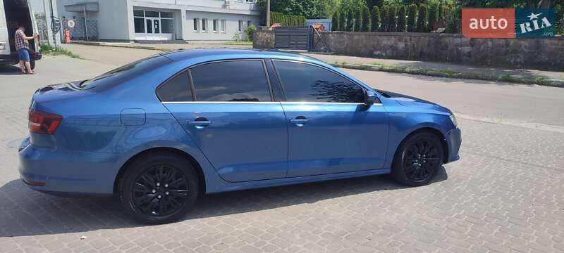 Volkswagen Jetta (2016)