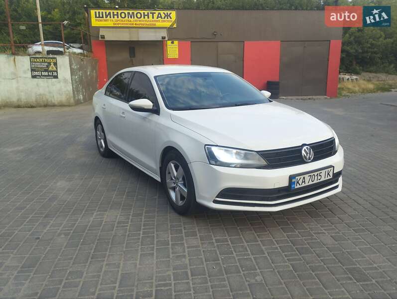 Volkswagen Jetta (2016)